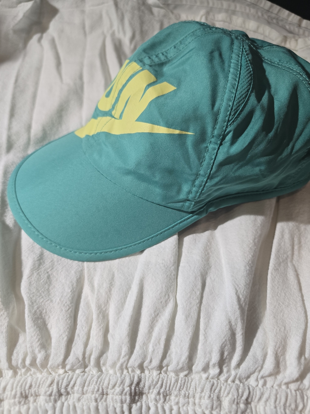 ​Nike Featherlight Dri-Fit Run Hat Teal Green Streetwear Unisex One Size - Picture 2 of 7